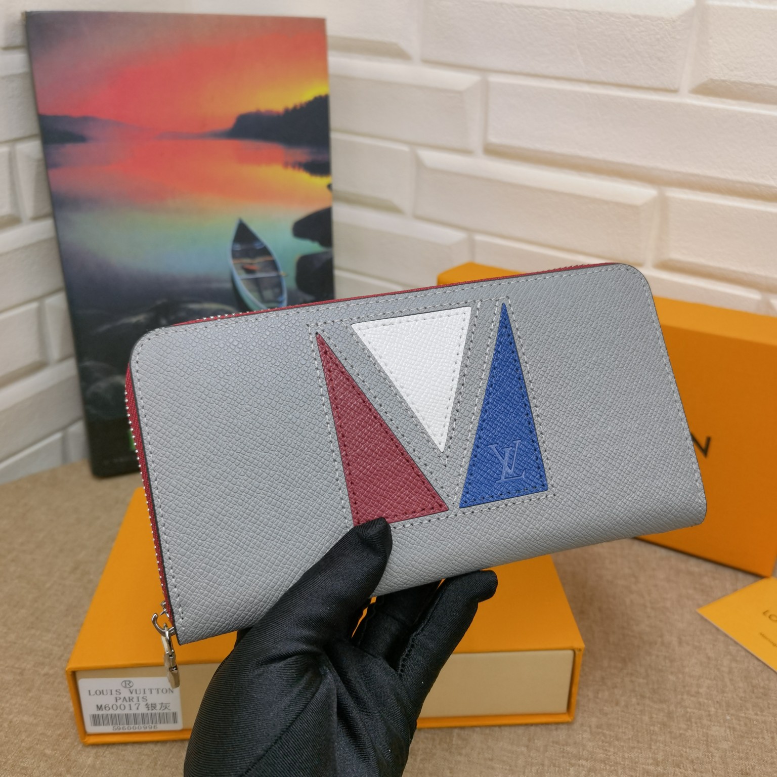 Leather long wallet card slots