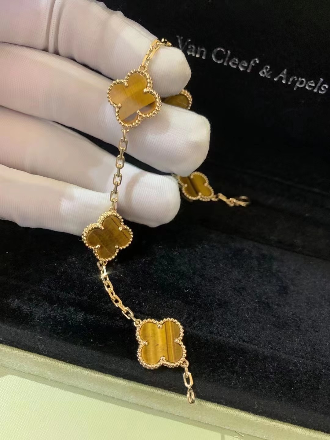Five-Motif Tiger's Eye Bracelet - Comprehensive 4