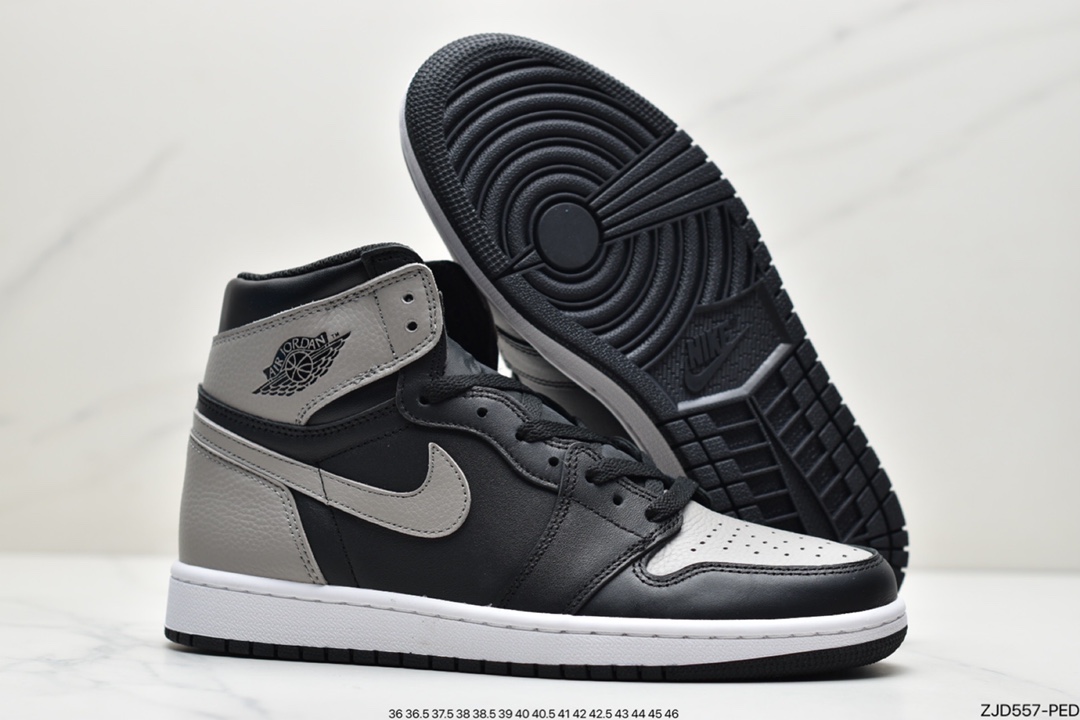 240 Air Jordan 1 “Shadow”影子灰同样是人气极高的经典款式555088-013