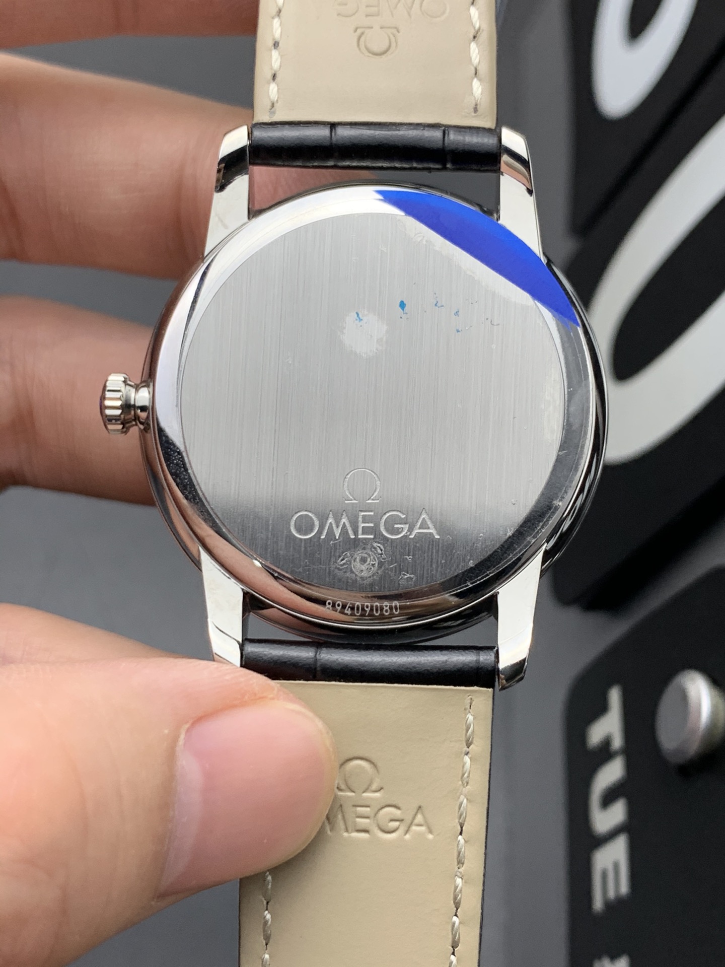 Omega 动显蝶飞
