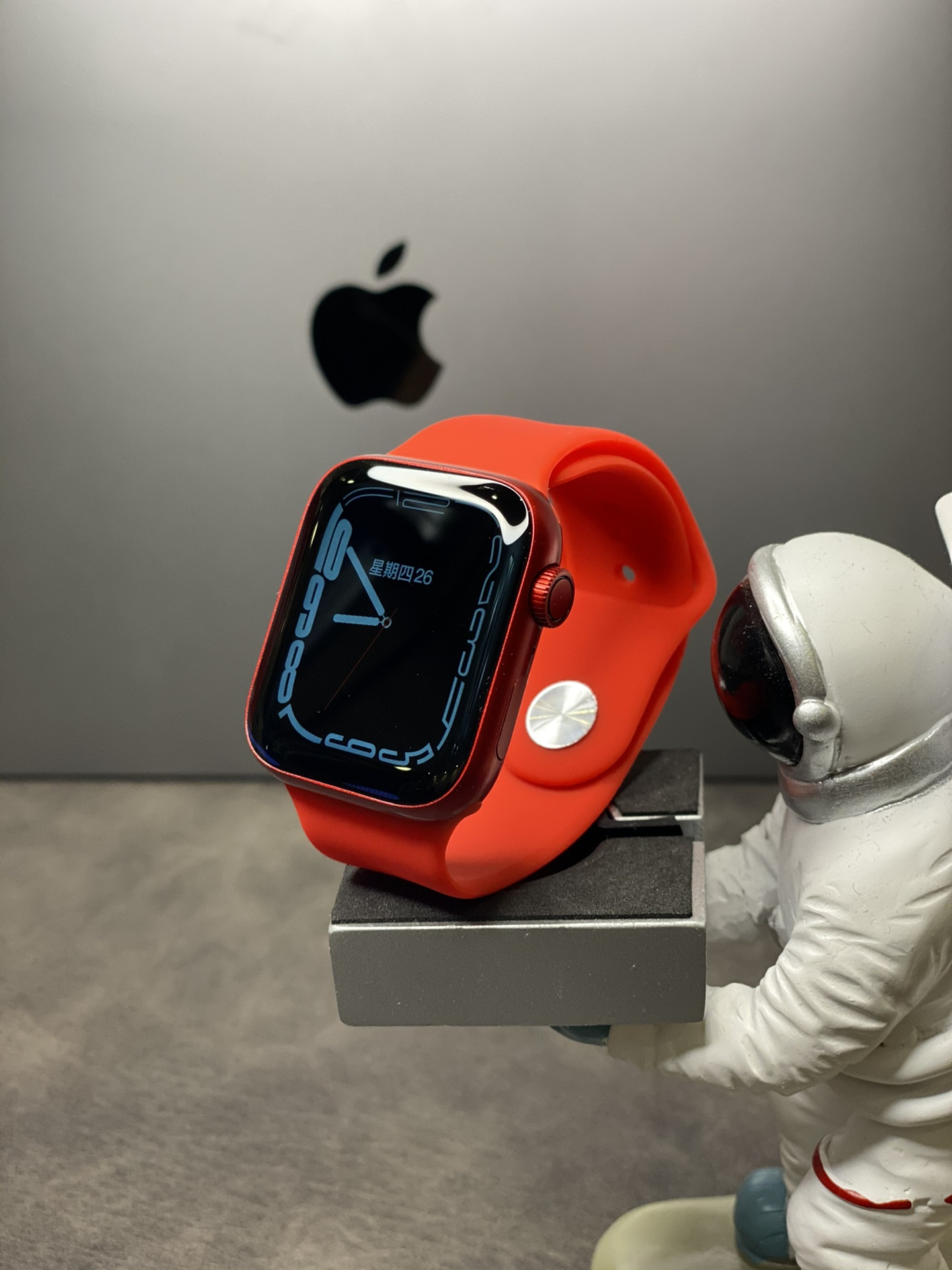 新配色出货‼️本地💰210
ln毒版Apple Watch Series 7 苹果手表
原机开模 一比一复刻正品 外观看不出假‼️
底部带序列号 官网可查询验证
同步正品扬声器单开孔设计 目前市面最屌版本
新增语音助手 带支付宝功能 不带手机也能付款
支持无线充电 侧面带双按键 旋钮可调节手表功能
1.8全面曲屏 四面等宽黑边 没有黑下巴 拒绝一眼假‼️
升级电池容量 待机可达一周 佩戴使用2天左右!
全新进口芯片 升级系统流畅度 目前最接近正品的版本
可打电话 发短信 支持24个国家系统语言
正品有的功能基本都有 各种运动数据检测 血氧 体温 久坐提醒等等 其他功能可看说明书介绍!
全实物拍摄 图片什么样到手就是什么样 杜绝套路
支持退换货 退换要求外观不磨损 屏幕膜不撕过
售后带保修三个月 人为损坏需收维修配件费用