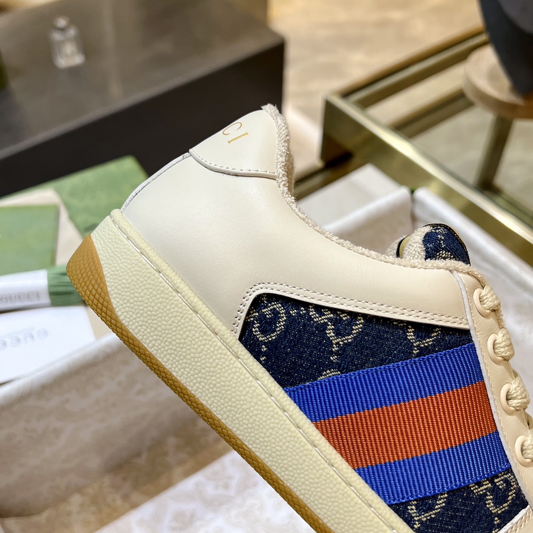 de fábrica Gucci. Inspiradas en las zapatillas clásicas de la época, las zapatillas Screener de la c