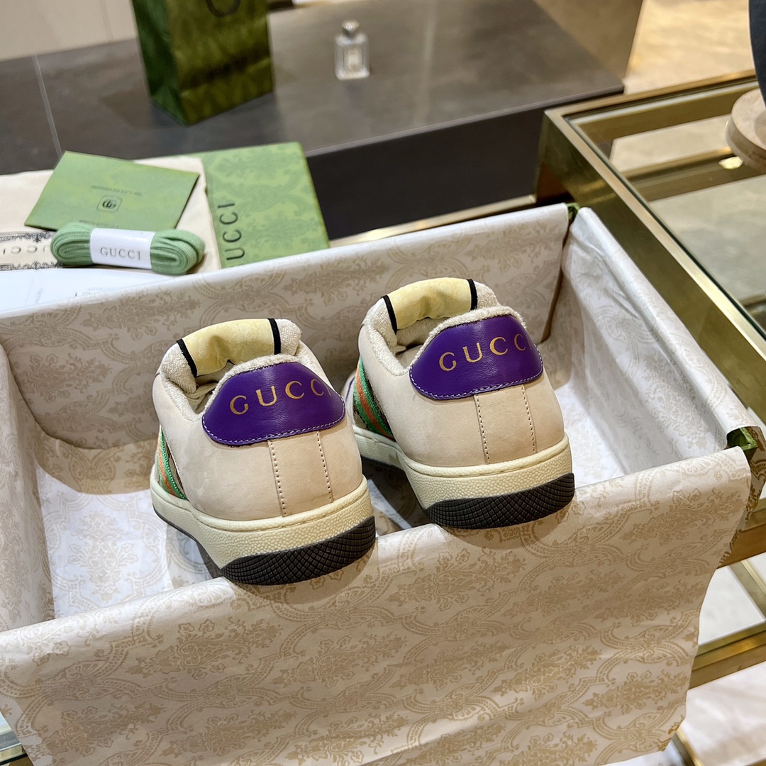 de fábrica Gucci. Inspiradas en las zapatillas clásicas de la época, las zapatillas Screener de la c