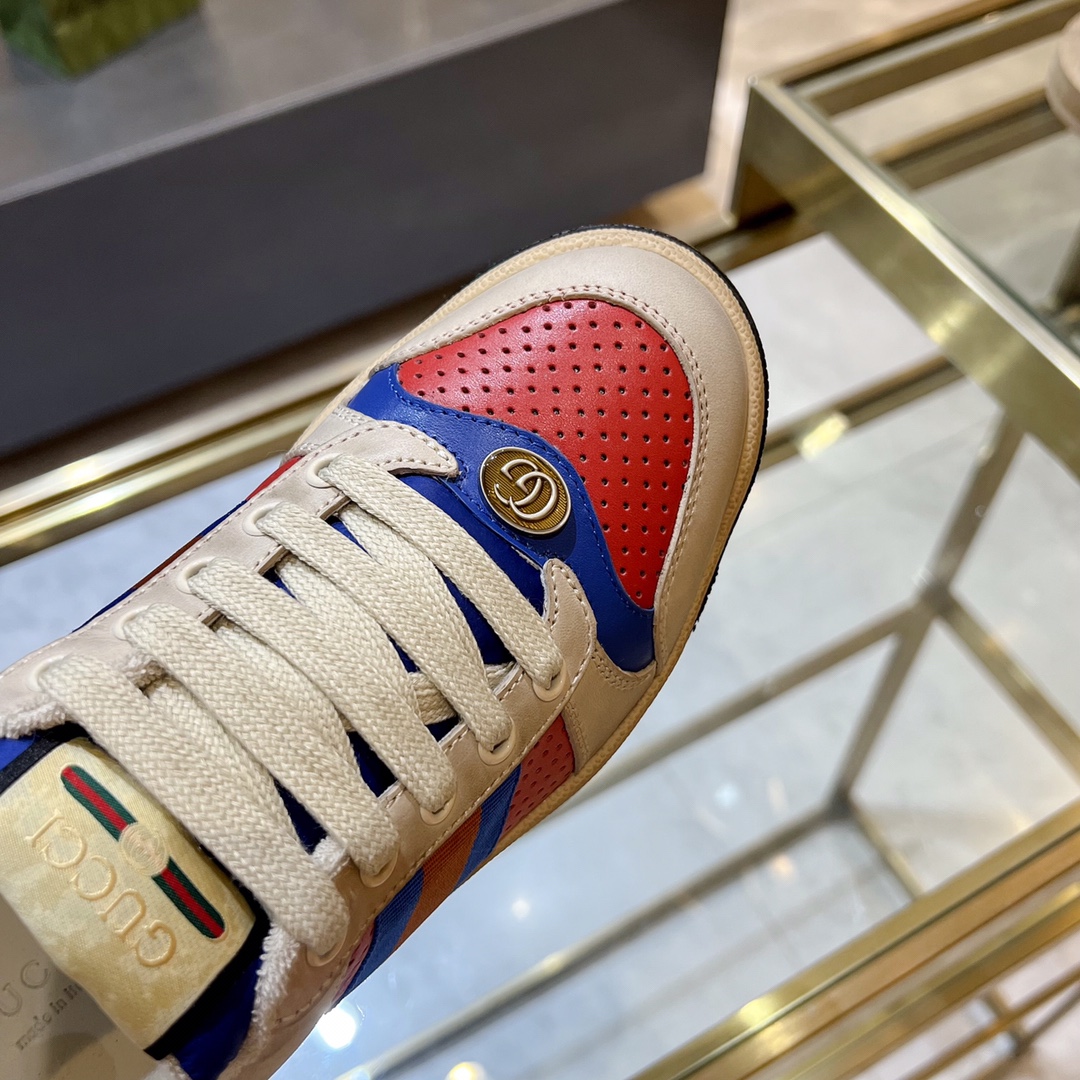 ex fábrica Gucci. zapatos sucios azul y negro rojo piel perforada rojo azul cincha azul cuero detall