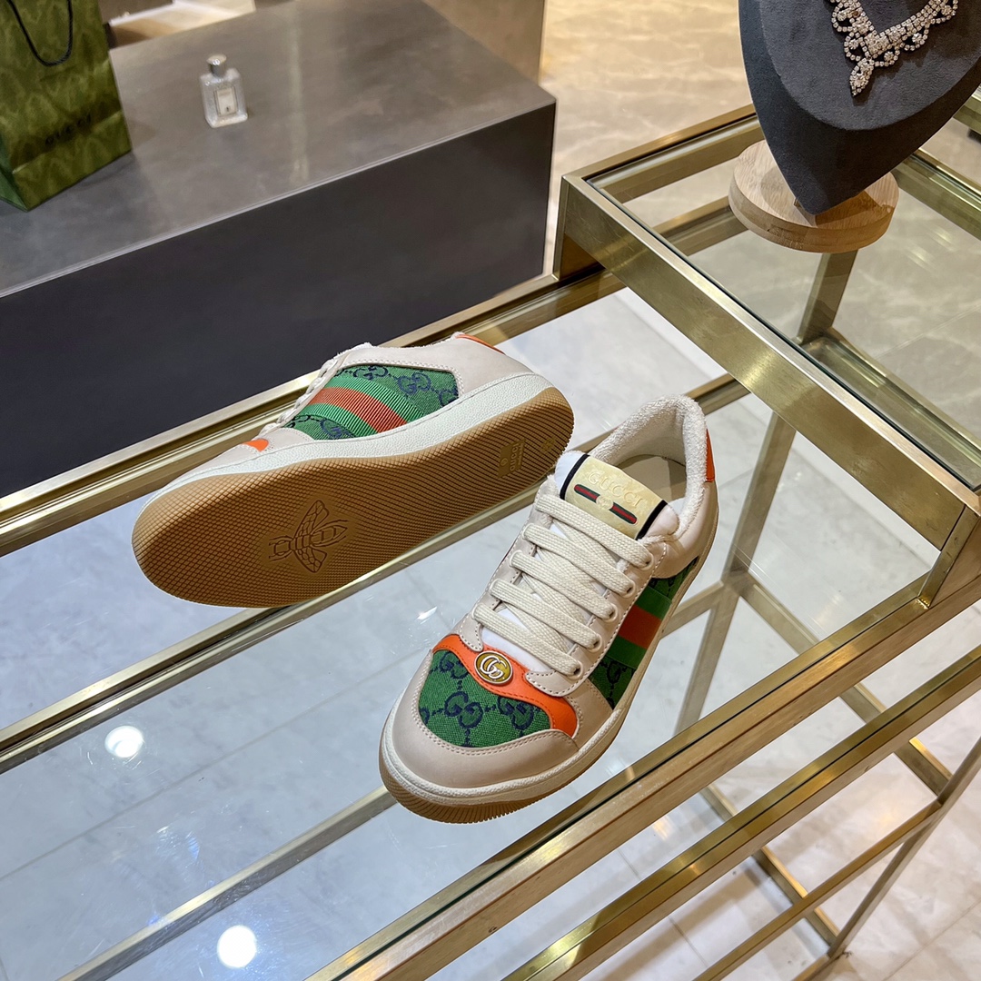 ex fábrica Gucci. zapatos sucios tela doble G naranja y verde cincha roja y verde detalle piel naran