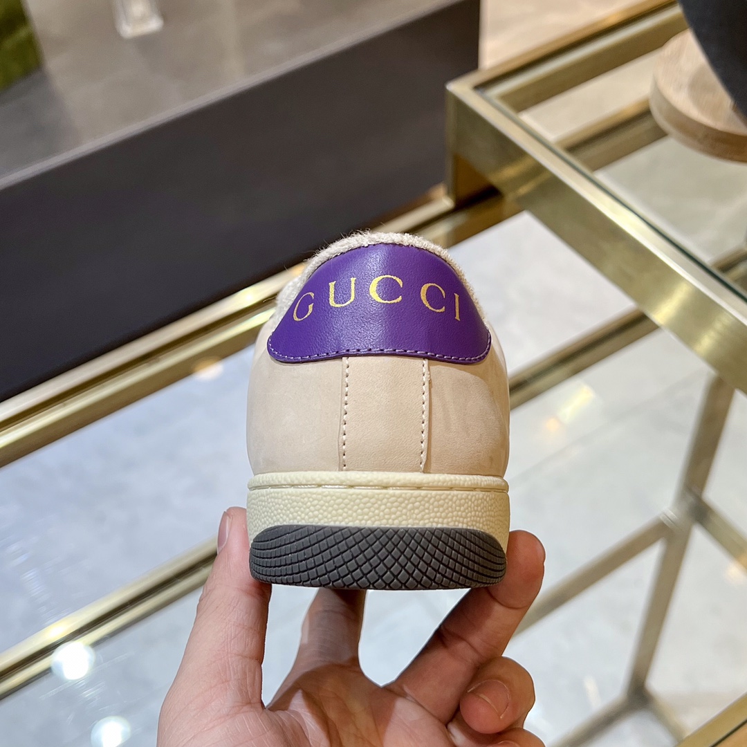 ex fábrica Gucci. Inspiradas en las zapatillas clásicas de la época, las zapatillas Screener de la c