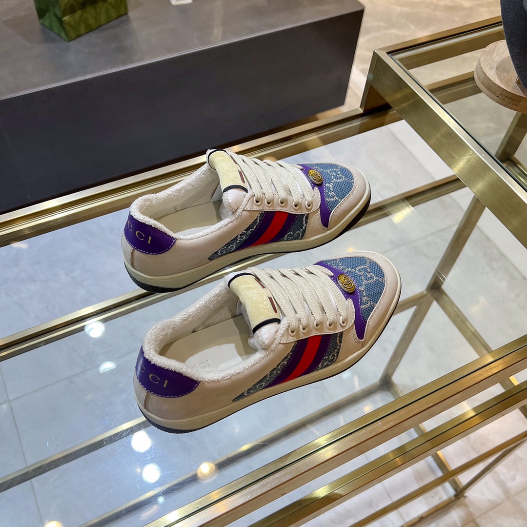 ex fábrica Gucci. Inspiradas en las zapatillas clásicas de la época, las zapatillas Screener de la c