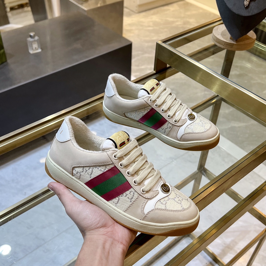 ex fábrica Gucci. Inspiradas en las zapatillas clásicas de la época, las zapatillas Screener de la c