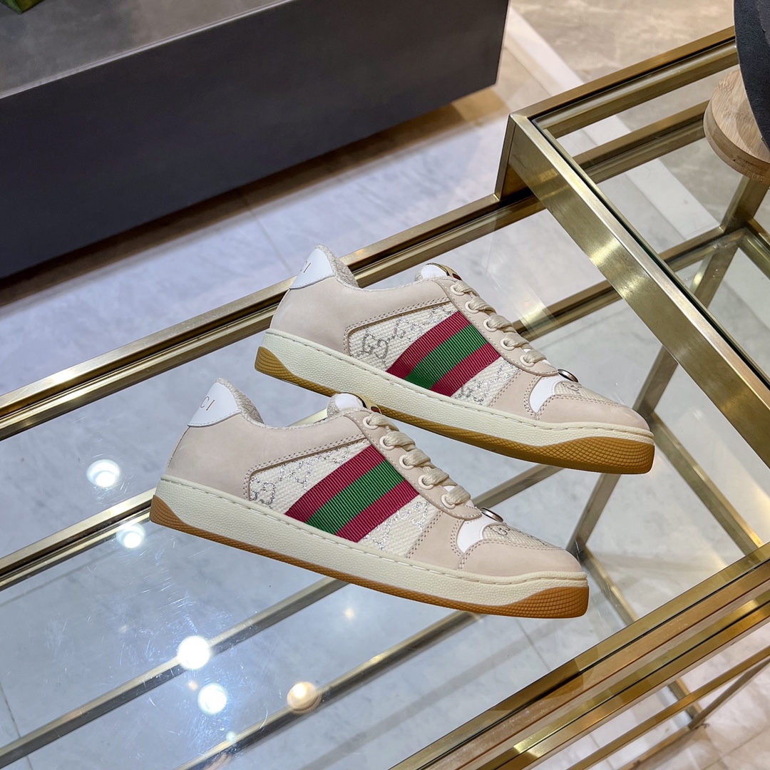ex fábrica Gucci. Inspiradas en las zapatillas clásicas de la época, las zapatillas Screener de la c
