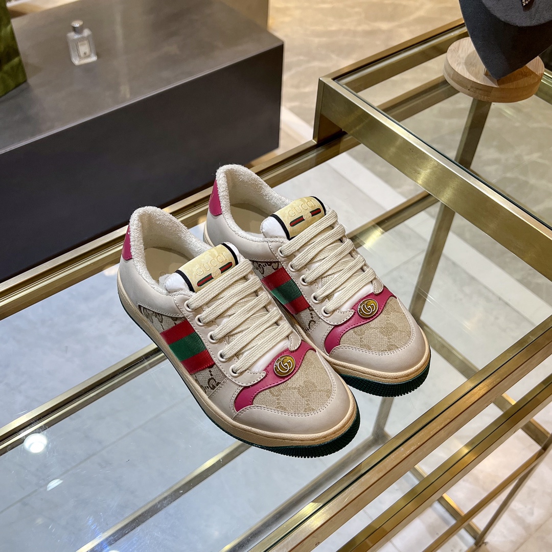 ex fábrica Gucci. Inspiradas en las zapatillas clásicas de la época, las zapatillas Screener de la c