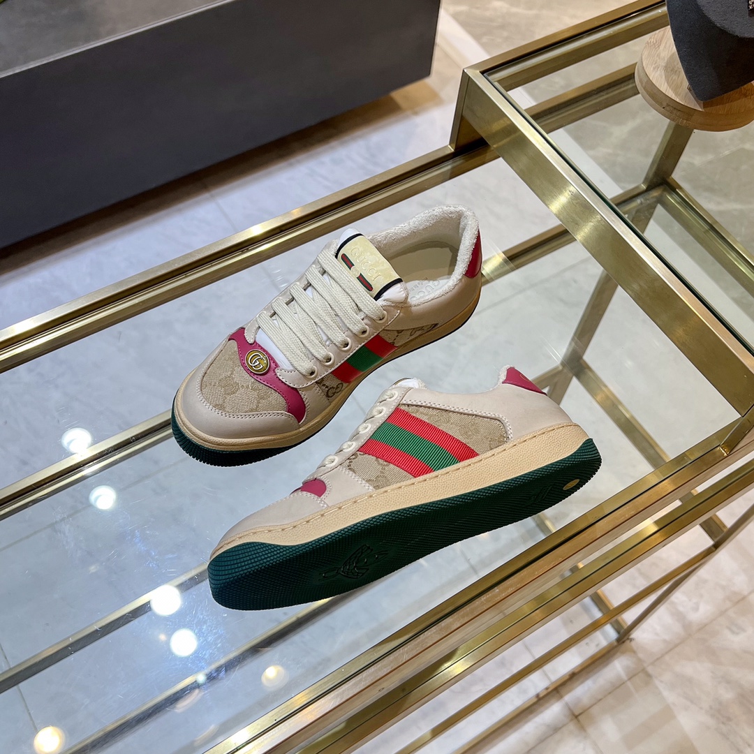ex fábrica Gucci. Inspiradas en las zapatillas clásicas de la época, las zapatillas Screener de la c