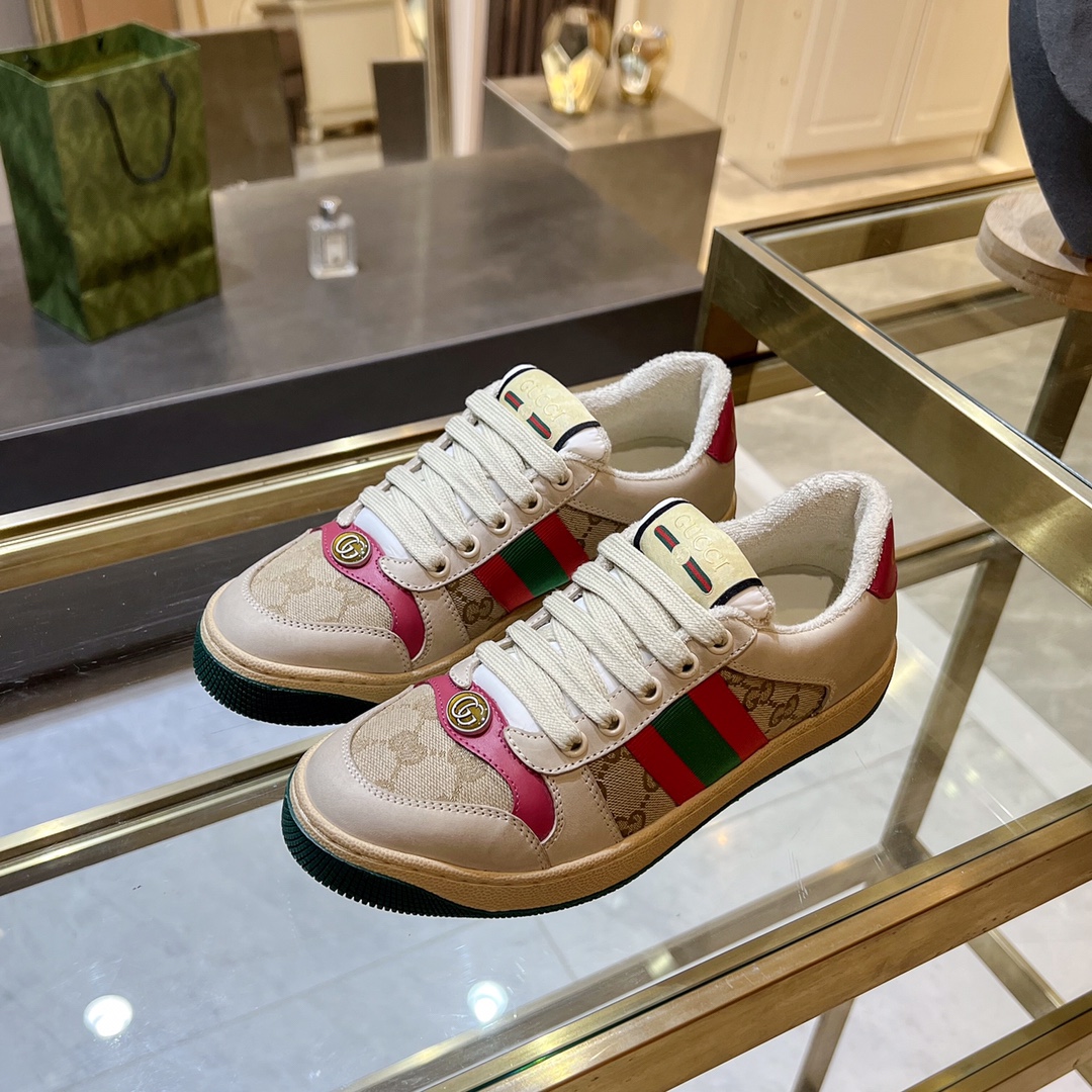 ex fábrica Gucci. Inspiradas en las zapatillas clásicas de la época, las zapatillas Screener de la c