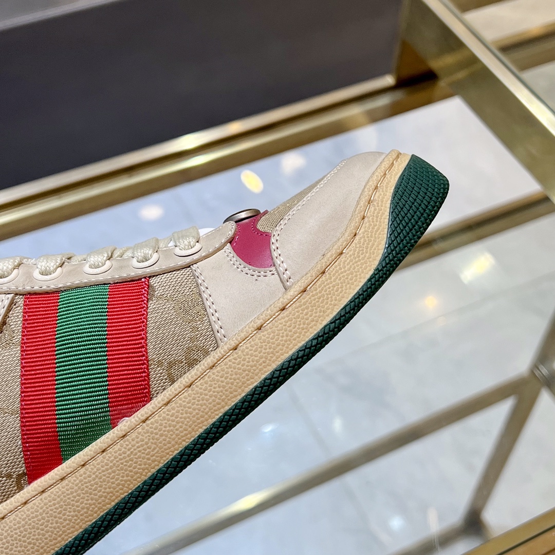ex fábrica Gucci. Inspiradas en las zapatillas clásicas de la época, las zapatillas Screener de la c