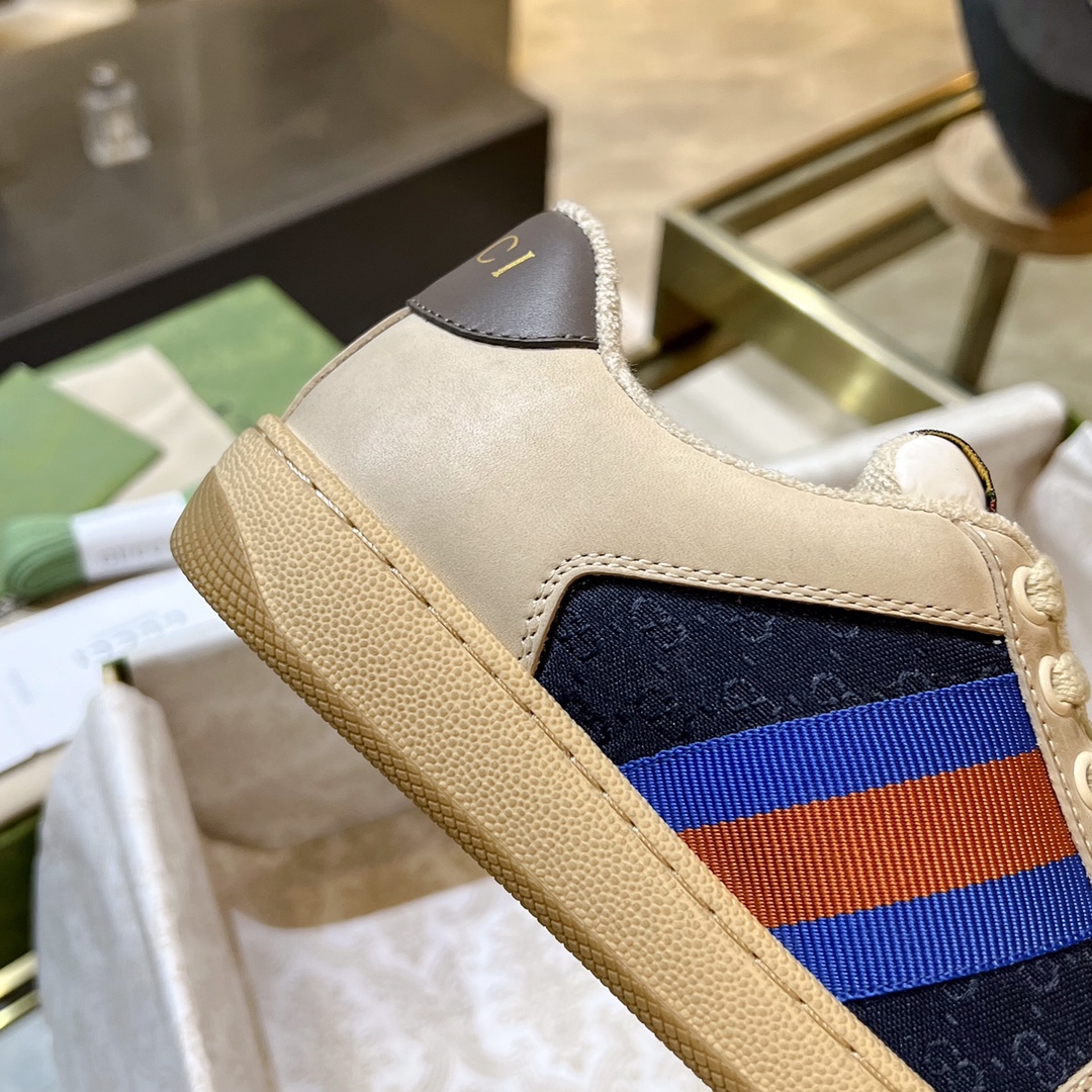 ex fábrica Gucci. zapatos sucios gris y azul doble G paño mujer rojo y azul cincha gris cuero detall