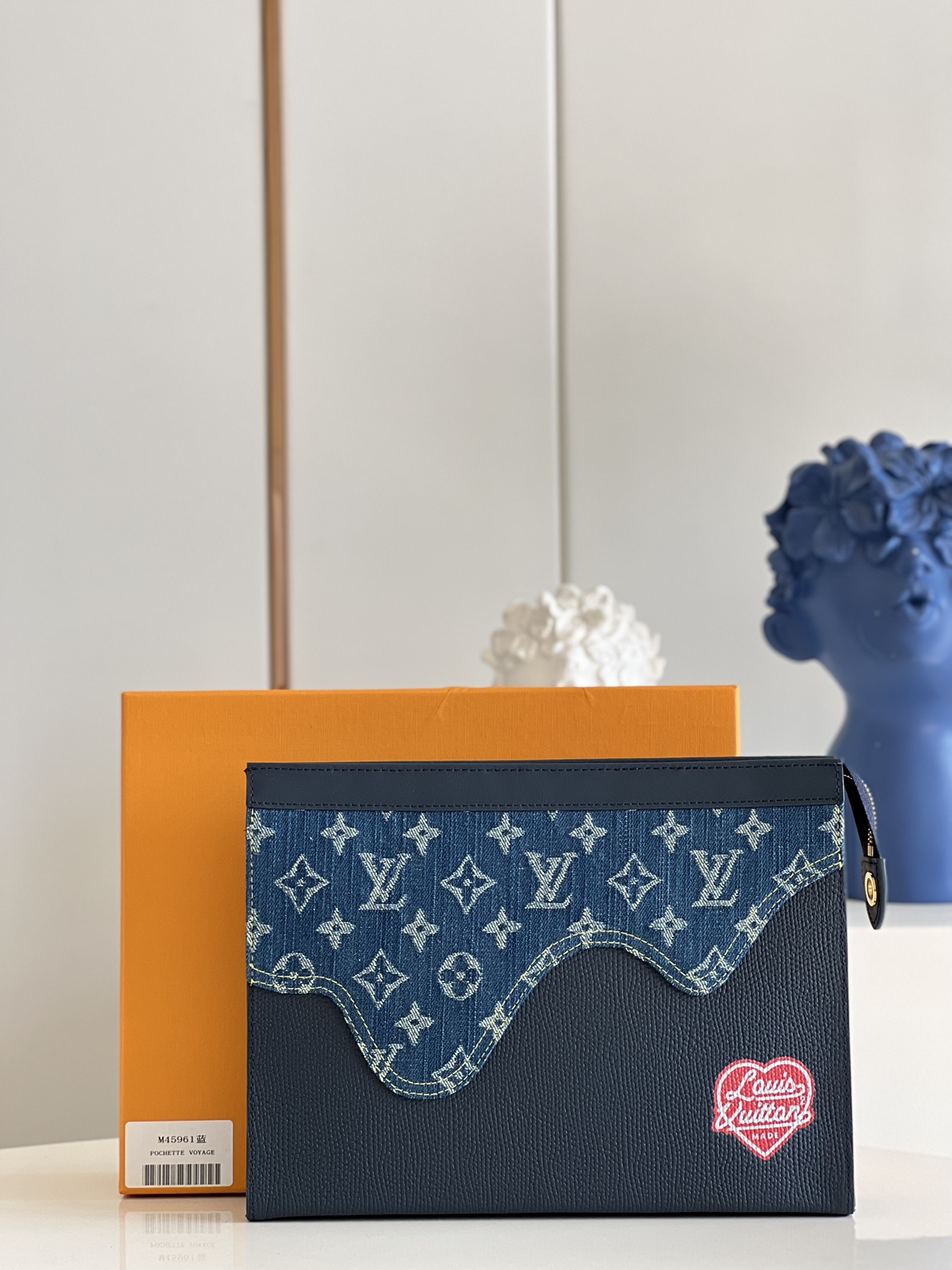 Louis Vuitton Clutches & Pouch Bags Blue Taurillon Cowhide Spring Collection Pochette M45961