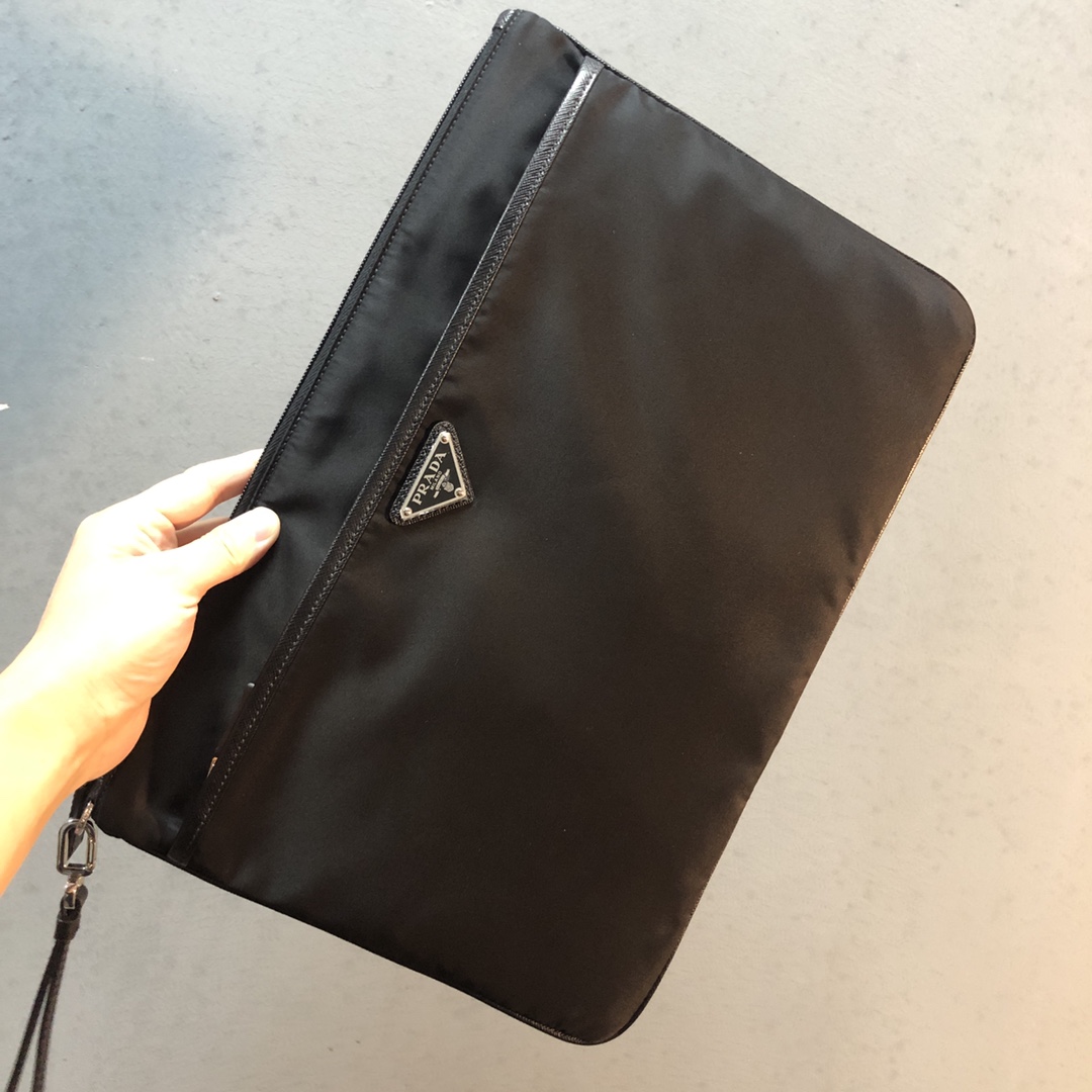 prada export order lightweight clutch bag