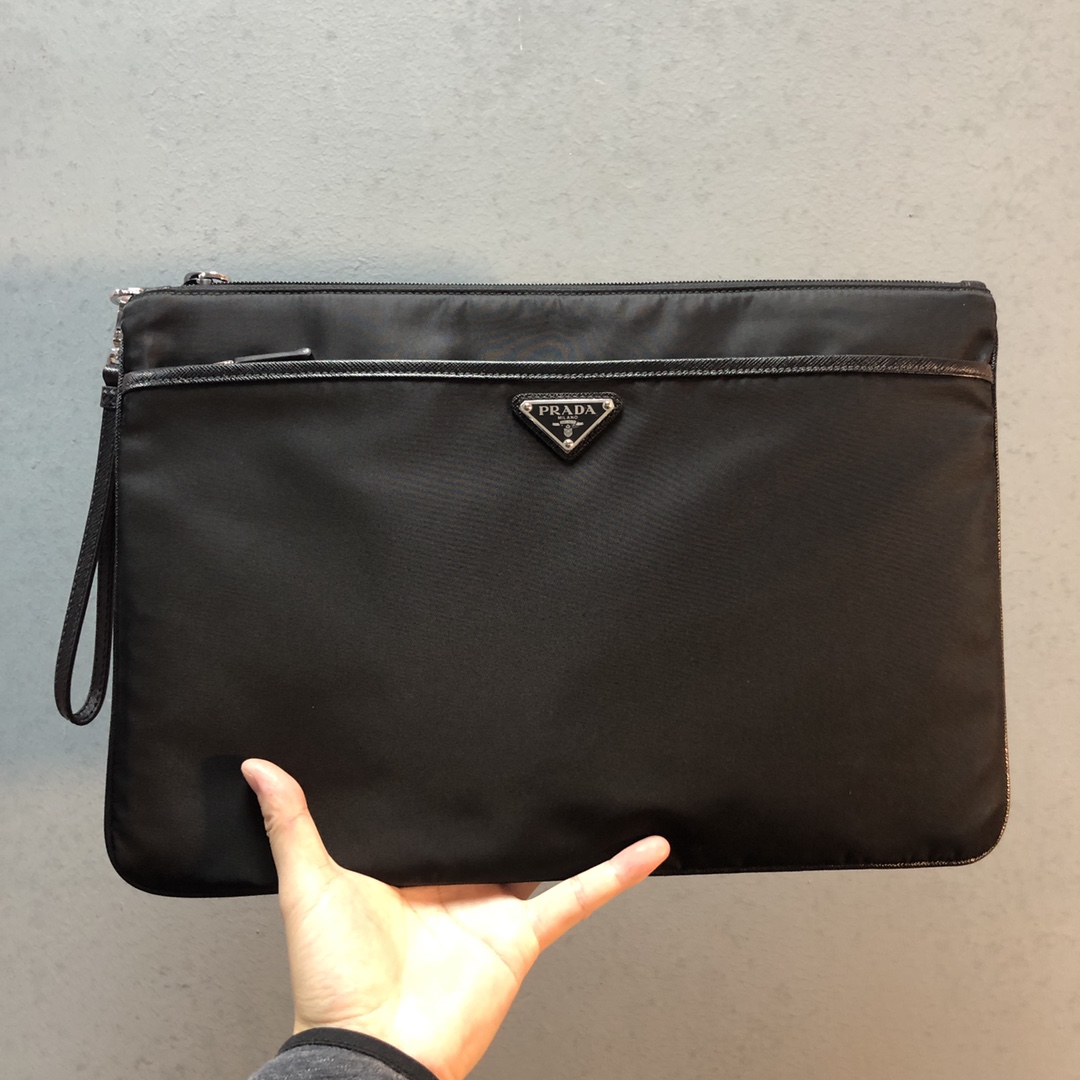 prada export order lightweight clutch bag