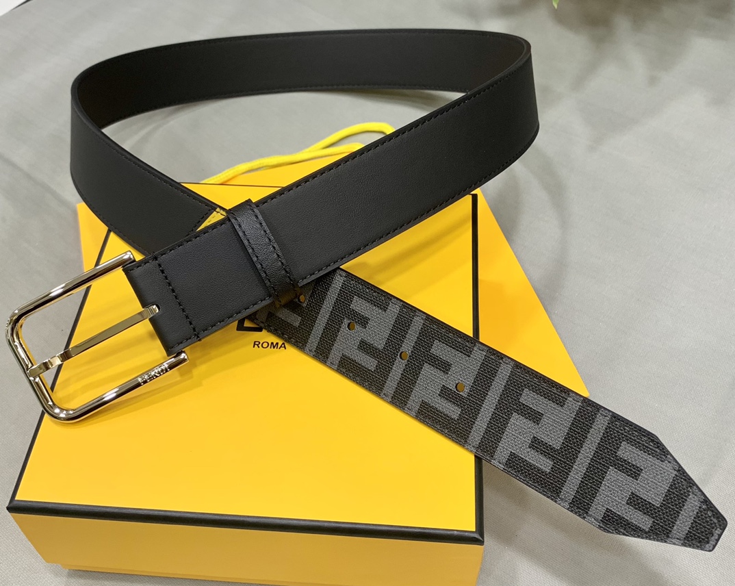 Fendi 五金做工精细 线条流畅 表面光滑 𝐙𝐏电镀工艺 香港通关【𝐇𝐀𝐀𝐒】 进口皮料