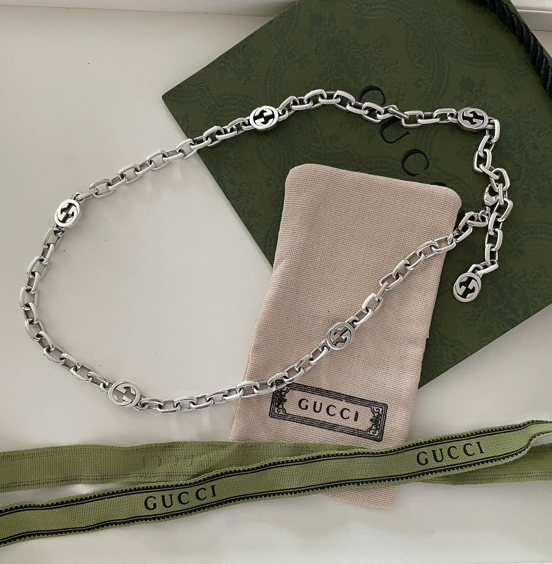 Find replica
 Gucci Jewelry Necklaces & Pendants Unisex