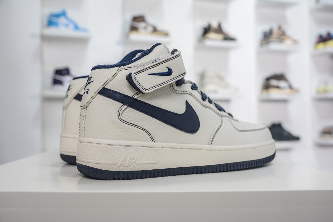 260 秋冬新品  Nike Air Force 1 Mid '07 米深蓝 满天星中帮空军一号休闲板鞋 MU3603-202