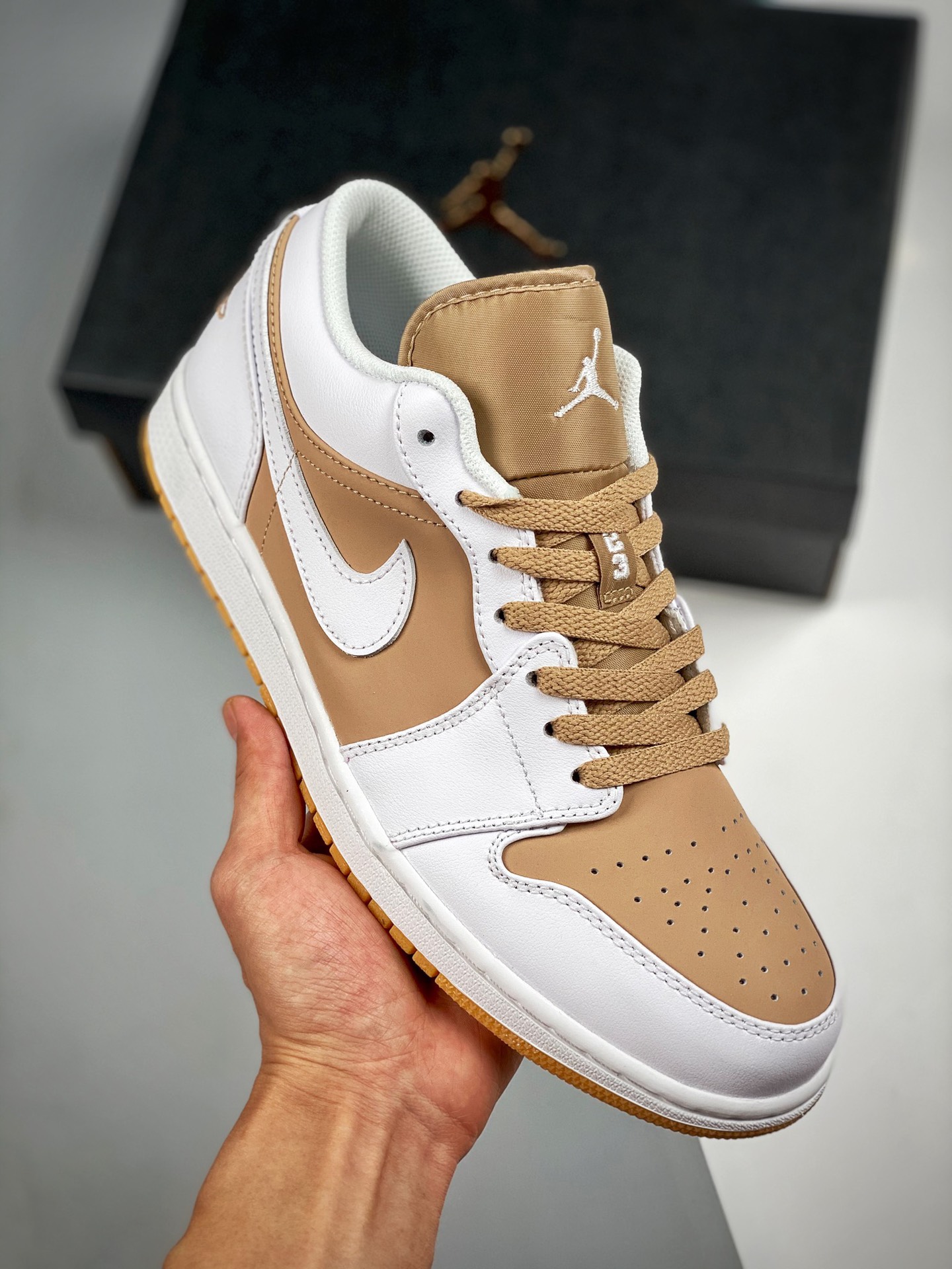 Versión verificable Air Jordan 1 Low Marrón y blanco La mejor versión de caña baja del mercado, calidad de techo. La ún…