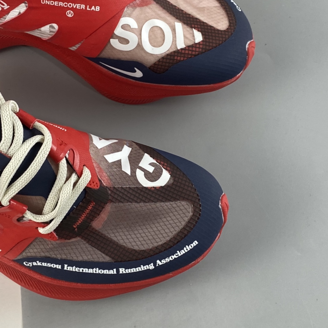 P220  NIKE ZoomX Vaporfly Next% / Gyakusou  CT4894-600