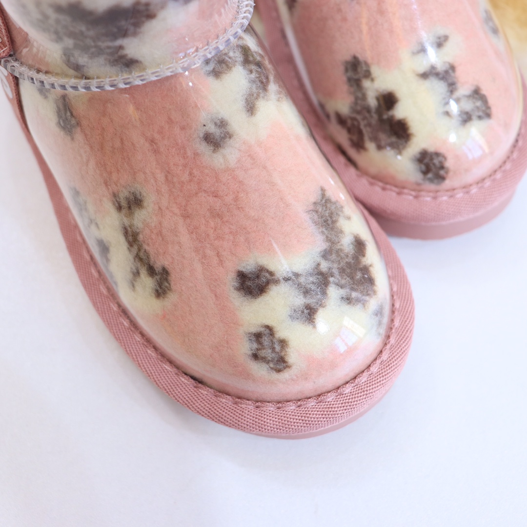 图片[8]-UGG儿童果冻靴 它这个外面是软的进口莱卡面材质，绝对不会开裂，特别特别软的，而且里面是羊羔毛的，看着很高档👍鞋内里混纺羊毛🦙-选品中心