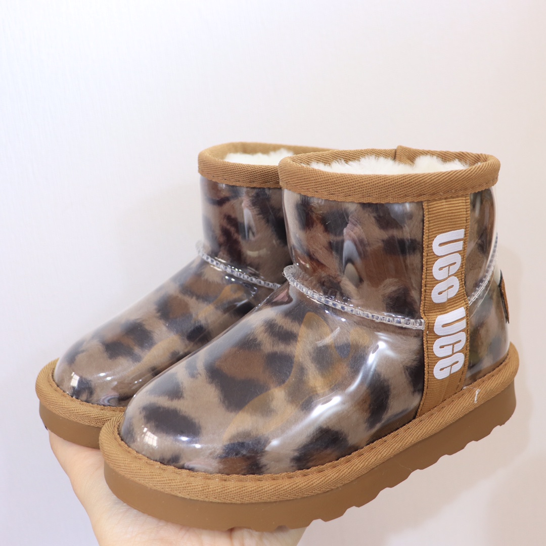 NO:541574,A collection of 5 colors to enter~ It is cool and sweet, it can be anything! The most important thing is that comfort and warmth are really great, snow boots, boots,19860909合集5个配色入～ 可酷可甜它什么都可以!来最重要的是舒服和保暖性真的是一级棒,,雪地靴,boots,,Children's