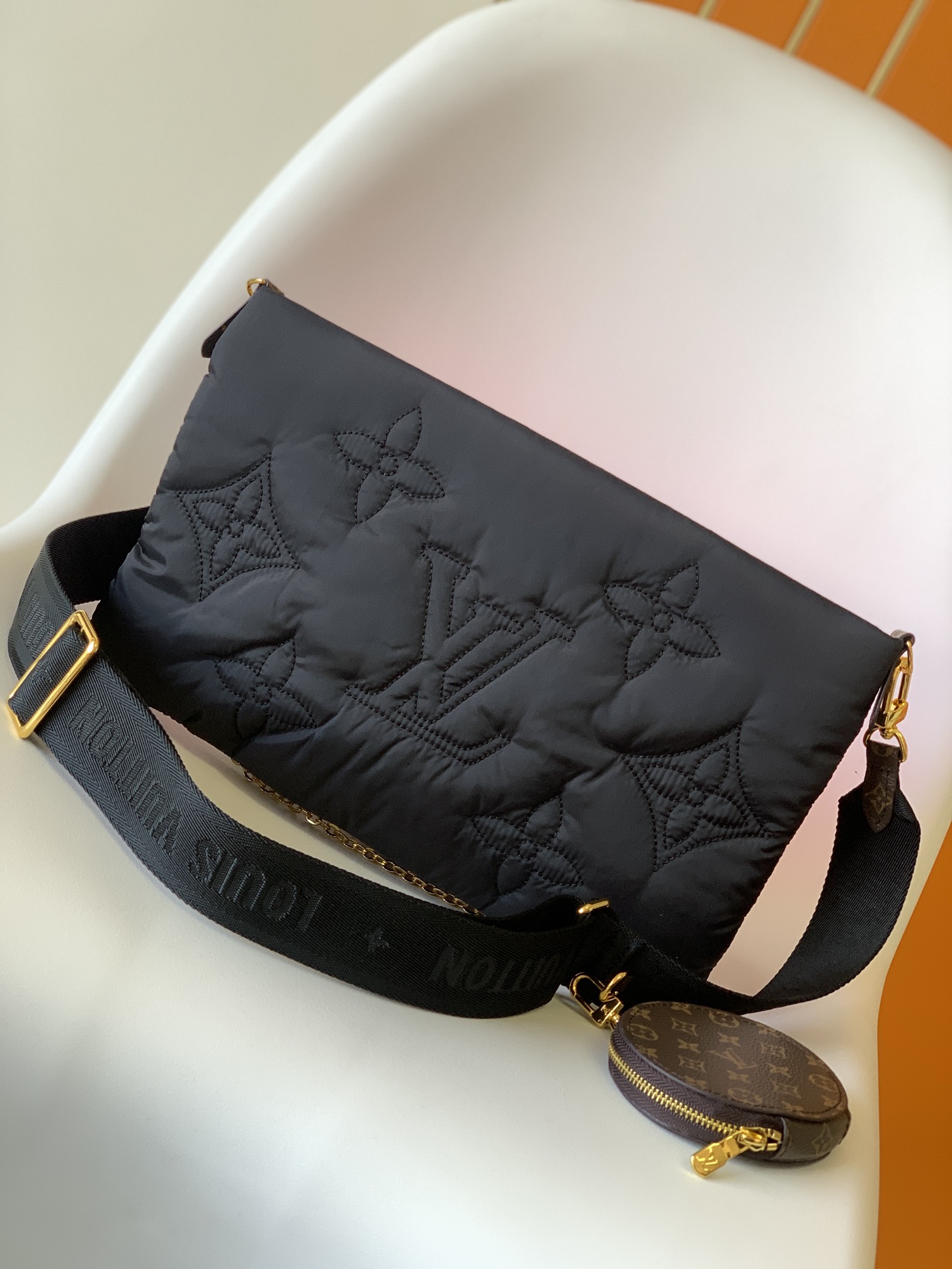 p760 M58980 黑色 / 玫红色 M58977 墨绿/杏色Maxi Multi Pochette Accessoires 手袋