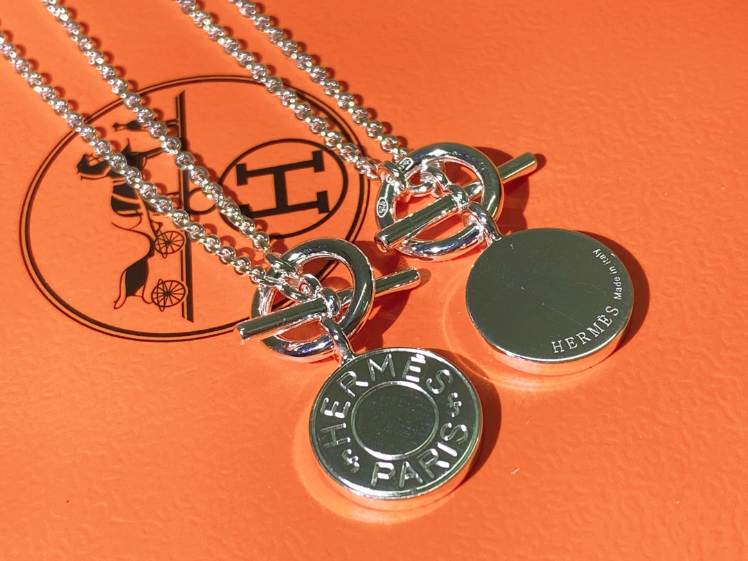 NO:101649,New model arrives CNC craftsmanship Genuine version, Hermes necklace with steel stamp High-end customization Solid version with various details very exquisite Material s925 silver, Hermes necklace, hermes, necklace19860909新款到货 CNC工艺 正品打版,带钢印爱马仕项链 高端定制 实心版本各种细节非常精致 材质s925银,爱马仕项链,hermes,necklace,Jewelry