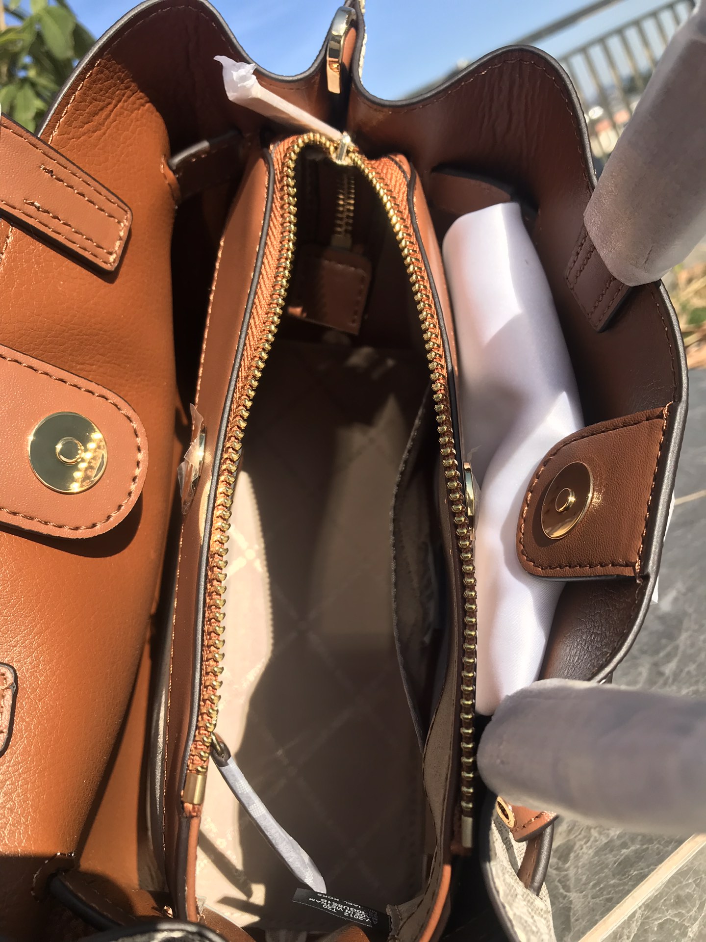 Michael Kors 独家新款，铂金耳朵包