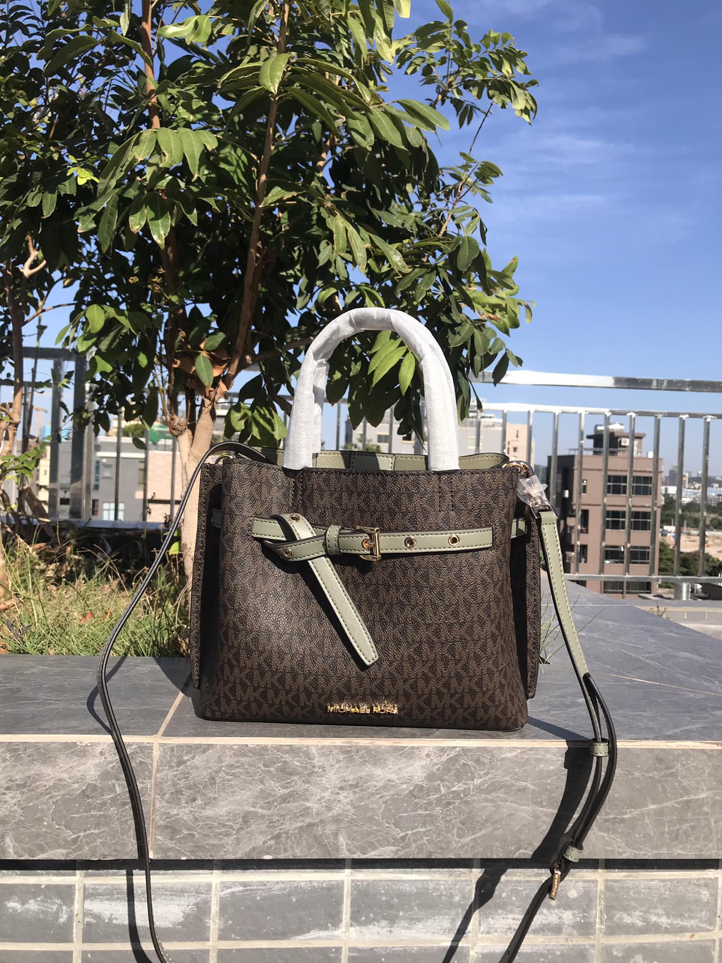 Michael Kors 独家新款，铂金耳朵包