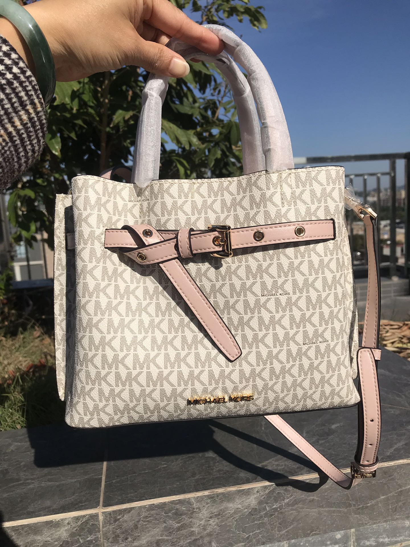 Michael Kors 独家新款，铂金耳朵包