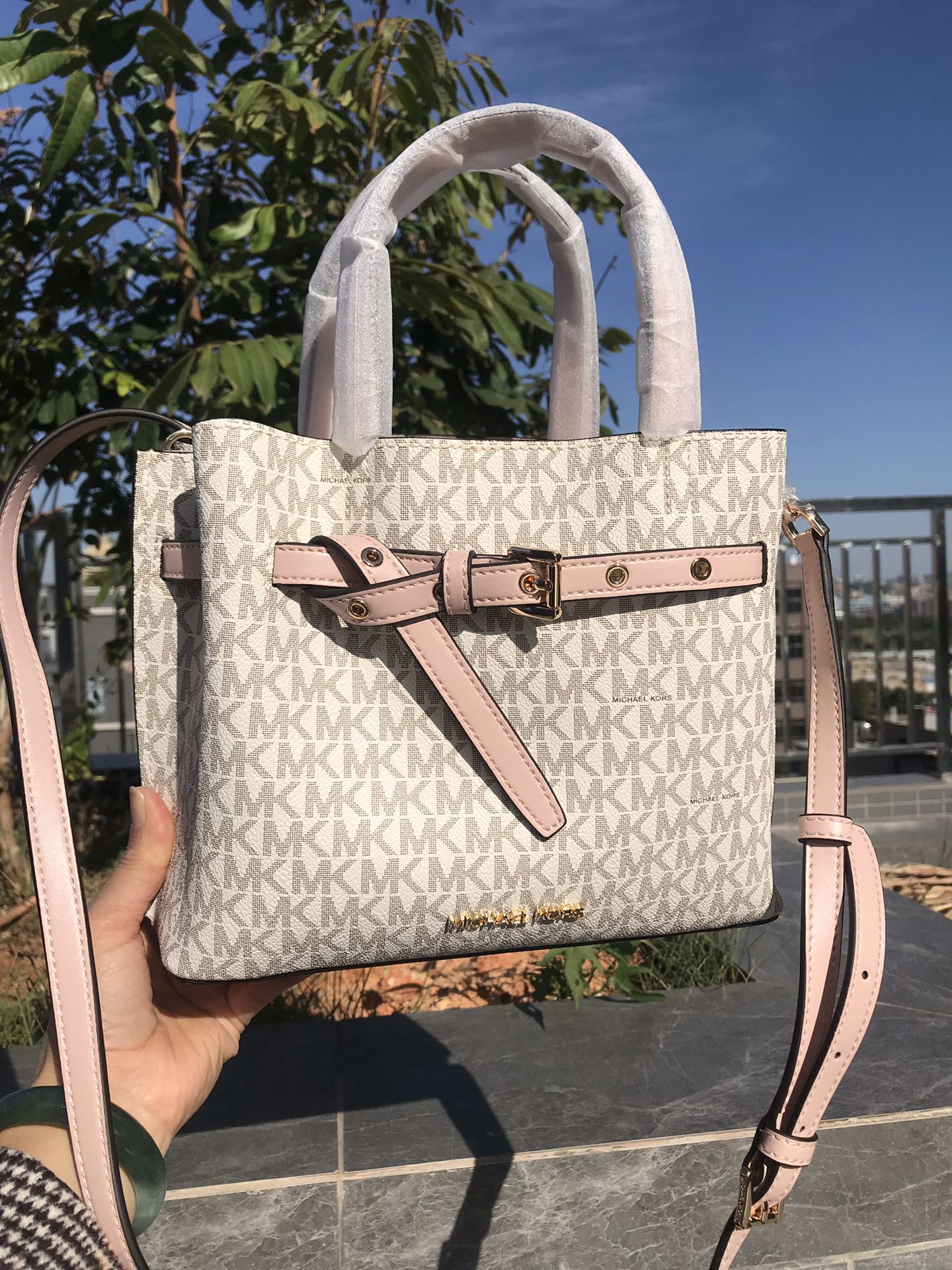 Michael Kors 独家新款，铂金耳朵包