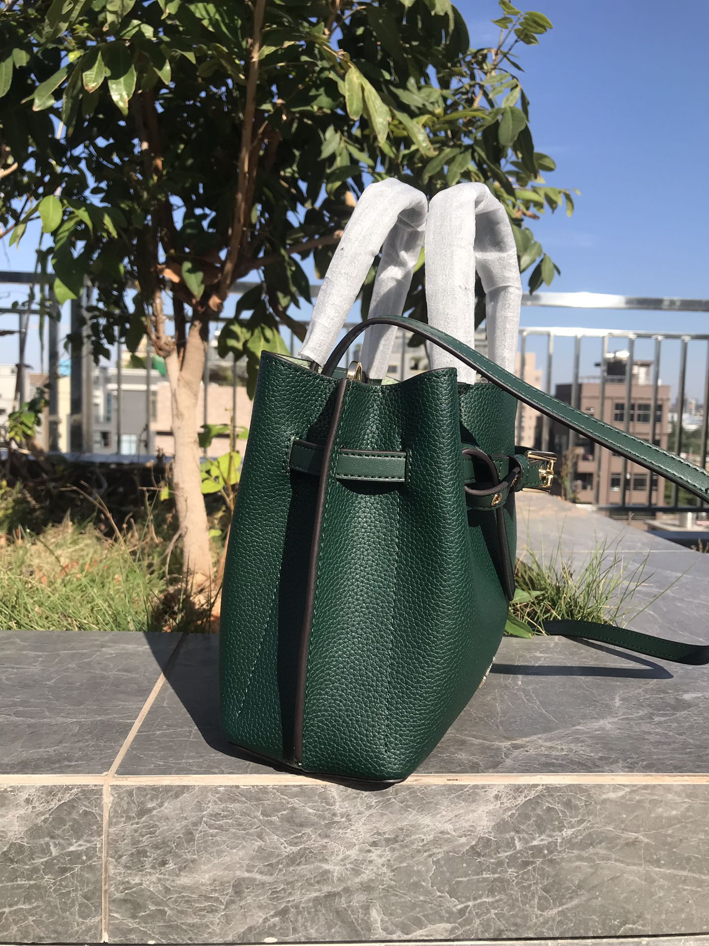 Michael Kors 独家新款，铂金耳朵包