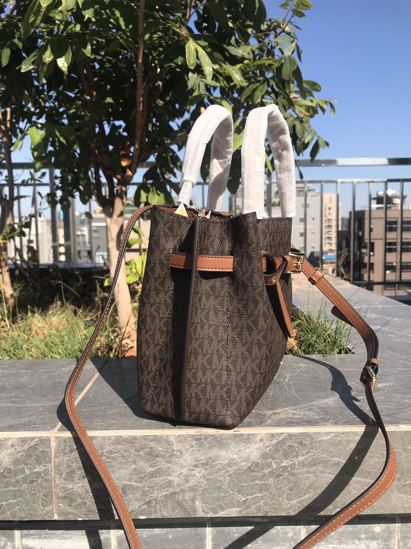 Michael Kors 独家新款，铂金耳朵包