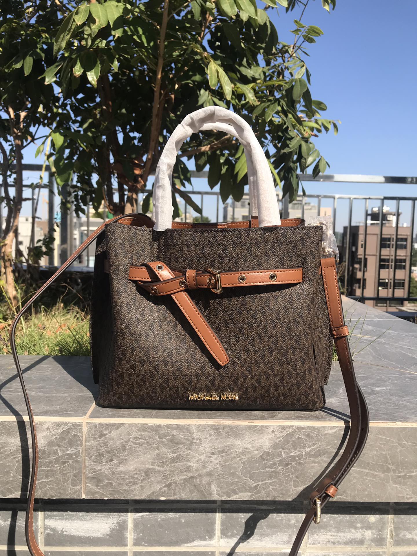 Michael Kors 独家新款，铂金耳朵包