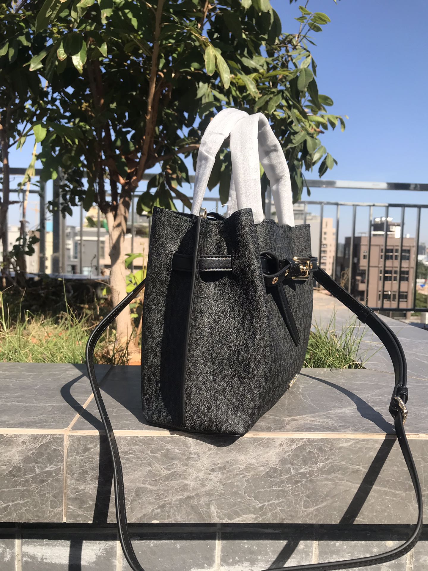 Michael Kors 独家新款，铂金耳朵包