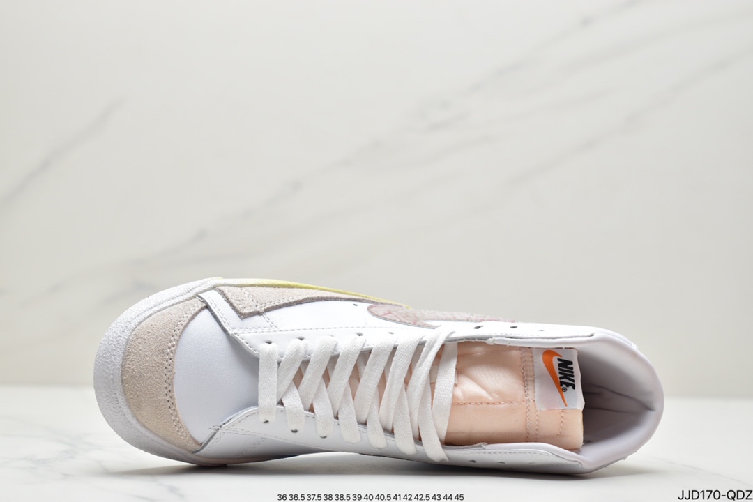 170 耐克Mid ’77 Vintage 白 镭射 开拓者中帮CZ8653-136