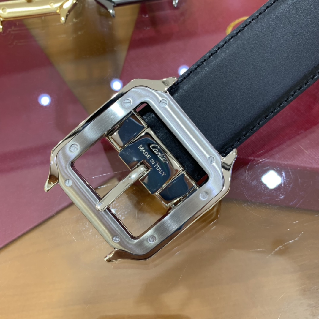 镀钯饰面针扣式皮带Cartier标志黑色与棕色牛皮双面皮带浮雕“Cartier”标志尺寸宽35毫米可调节