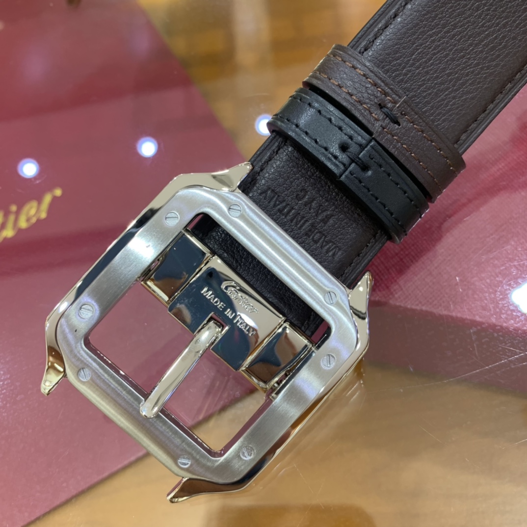 镀钯饰面针扣式皮带Cartier标志黑色与棕色牛皮双面皮带浮雕“Cartier”标志尺寸宽35毫米可调节