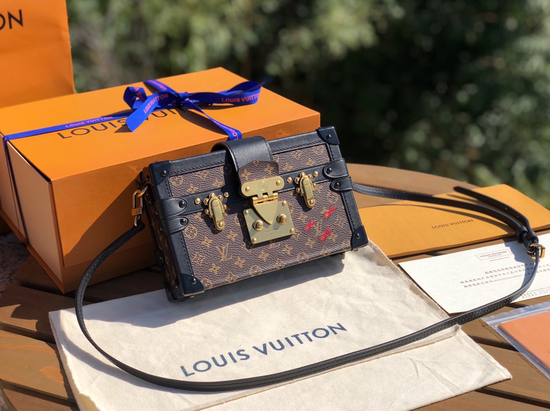 🌼 m44199尺寸20-12.5-5cm 【做旧金扣】LV 🌼PETITE MALLE BOX经典老花