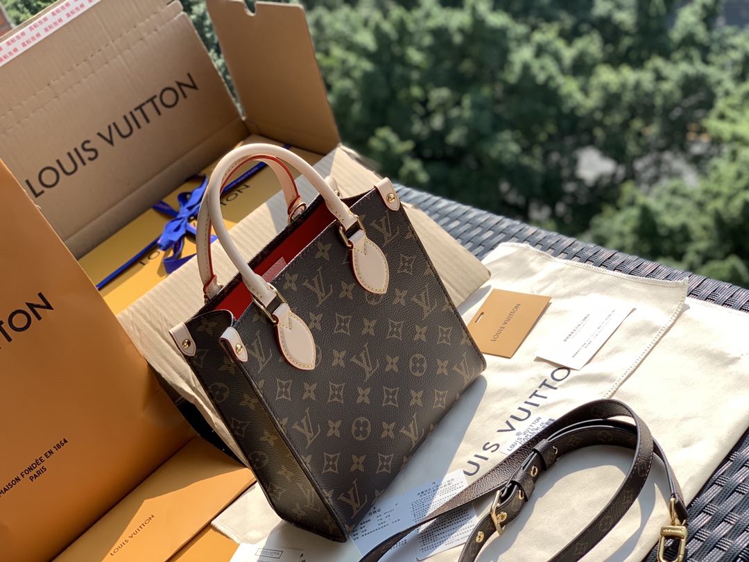 🌼 m45847尺寸21.5×22×9CM 原厂渠道！真正的牛货！l*v琴谱包SAC 🌼PLAT BB！