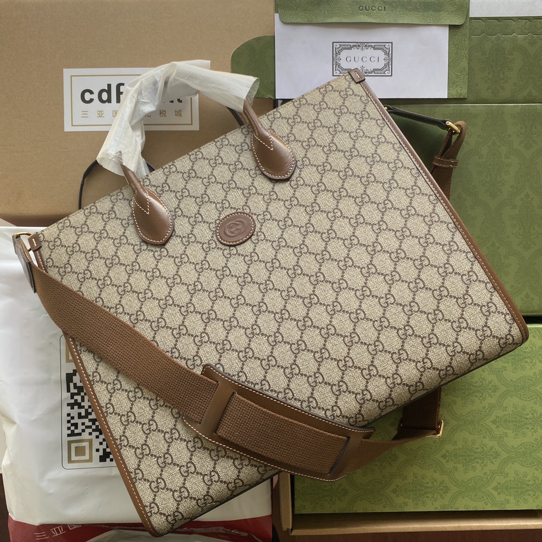 原厂皮配Cdfmall三亚免税店手提袋GG大号托特包️这款结构挺括的大号托特包采用GGSuPreme帆布