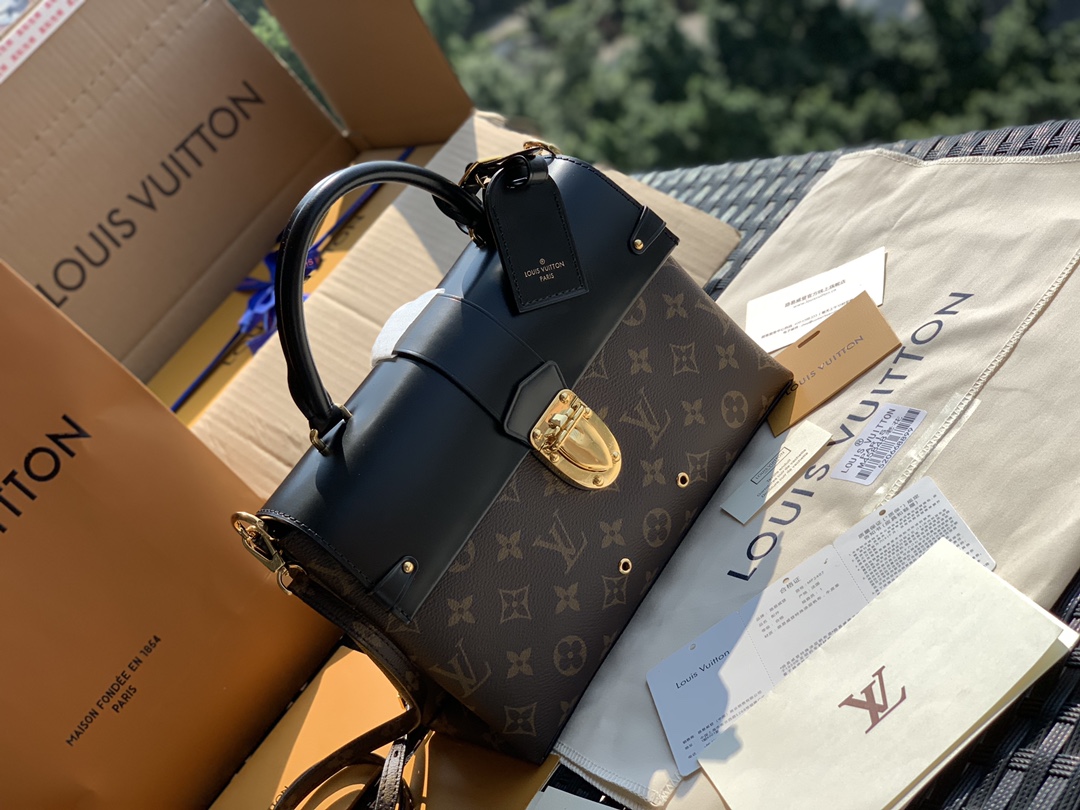 🌼 m43125尺寸25×19×10CML&V爆款onehandle邮差包！具体多百搭大家直接看图吧！这