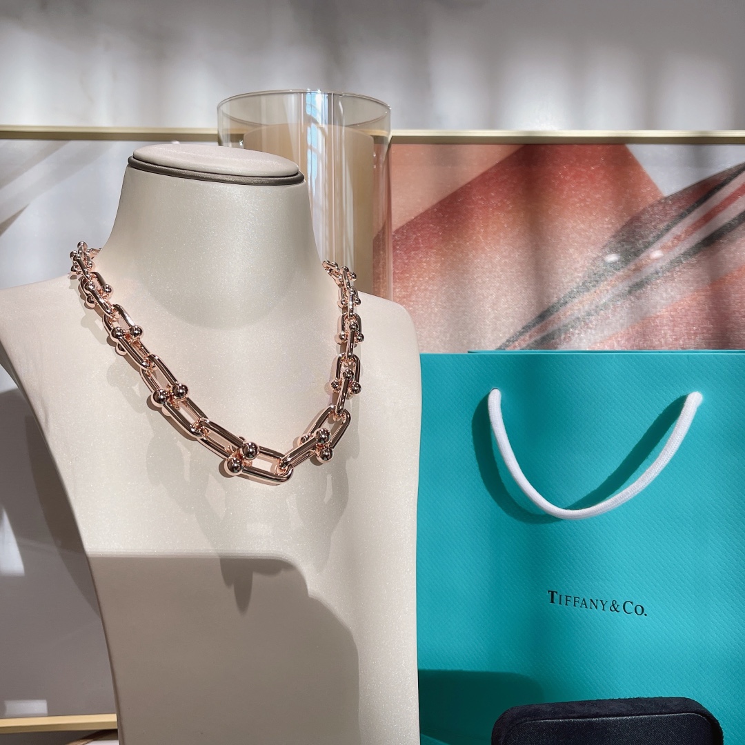 NO:631299,T family gradient buckle necklace# HardWear series rose gold limited time special offer 88300,,necklace,Cardia high-end jewelry19860909T家渐变扣环项链# HardWear系列玫瑰金限时特惠88300,,necklace,卡迪亚高端饰品,Jewelry
