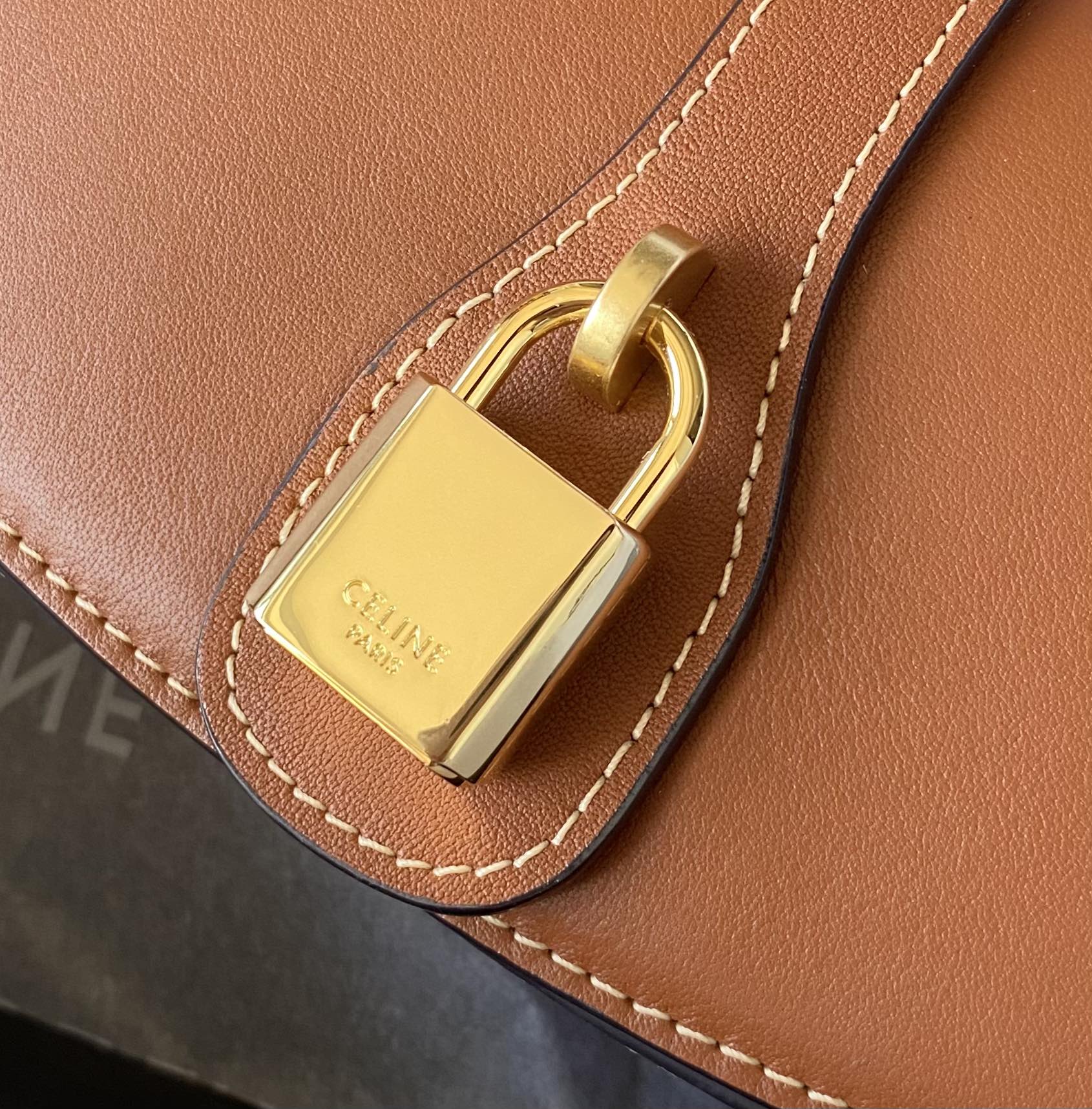 CELINE赛琳秋冬新款手袋101592