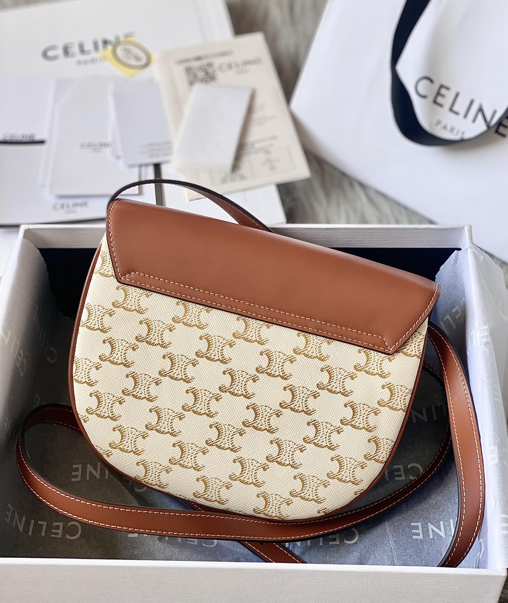 CELINE TRIOMPHE CANVAS 马鞍邮差包 199106白花