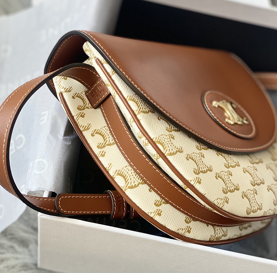 CELINE TRIOMPHE CANVAS 马鞍邮差包 199106白花