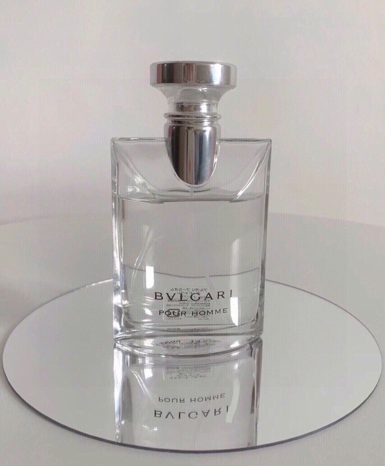 P F 120🔻专柜版🔺 
💬ED T/男朋友的味道/100M L
B vlgari Pour Homme 
宝格丽大吉岭茶 原版  清淡干净男友香

简介：
大吉岭茶。这款被称为男友香的香水，到底有什么魔力能够让女生们，一闻到就会联想到初恋男友呢?这款香水，不管是花香或者木香，其实都是比较清新的。因为在香料中，有了像醛、橘子、茶叶、胡椒等这些的中和，就显得很是清新。可以说，这款香在春夏季节里，不仅受男士欢迎，一些喜欢用男香的中性女性们，也都很喜欢。